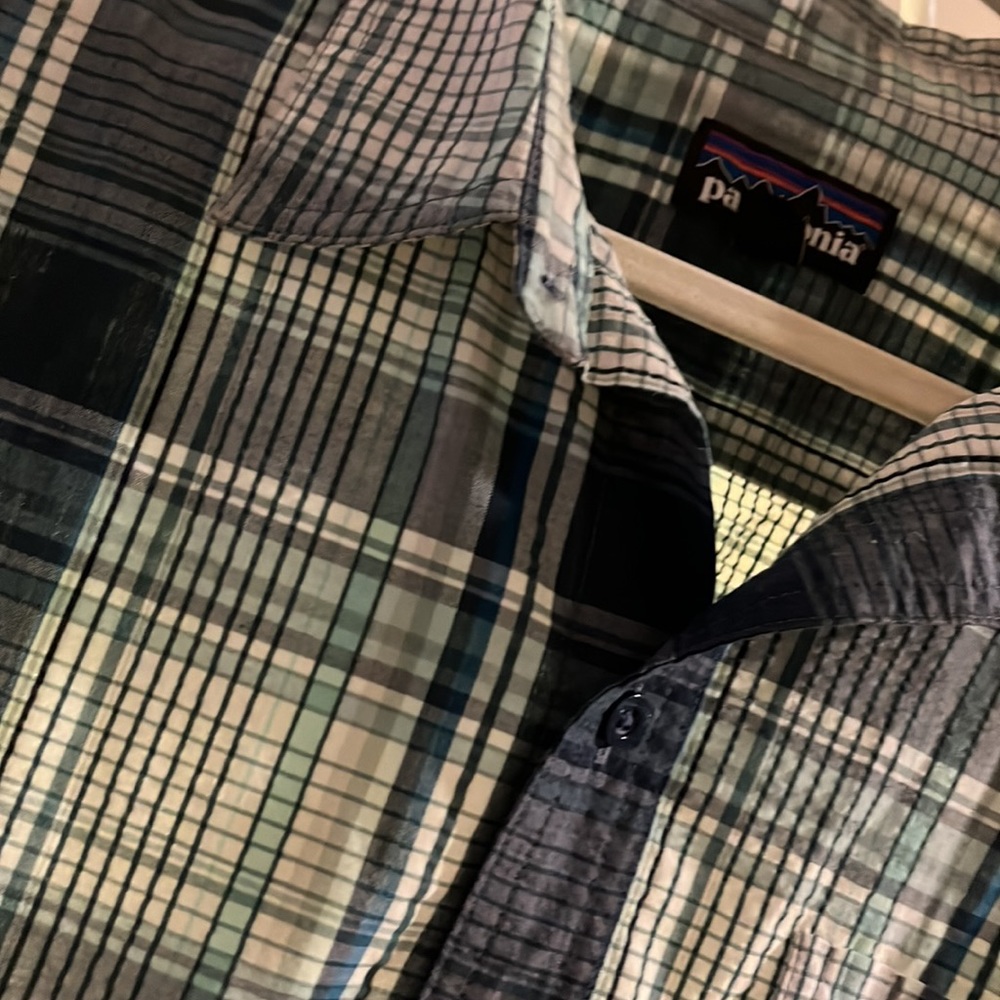 Patagonia Button Down Large - image 4
